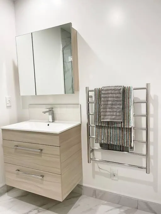 شقة Chic City Centre Townhouse كريستتشيرش نيوزيلندا