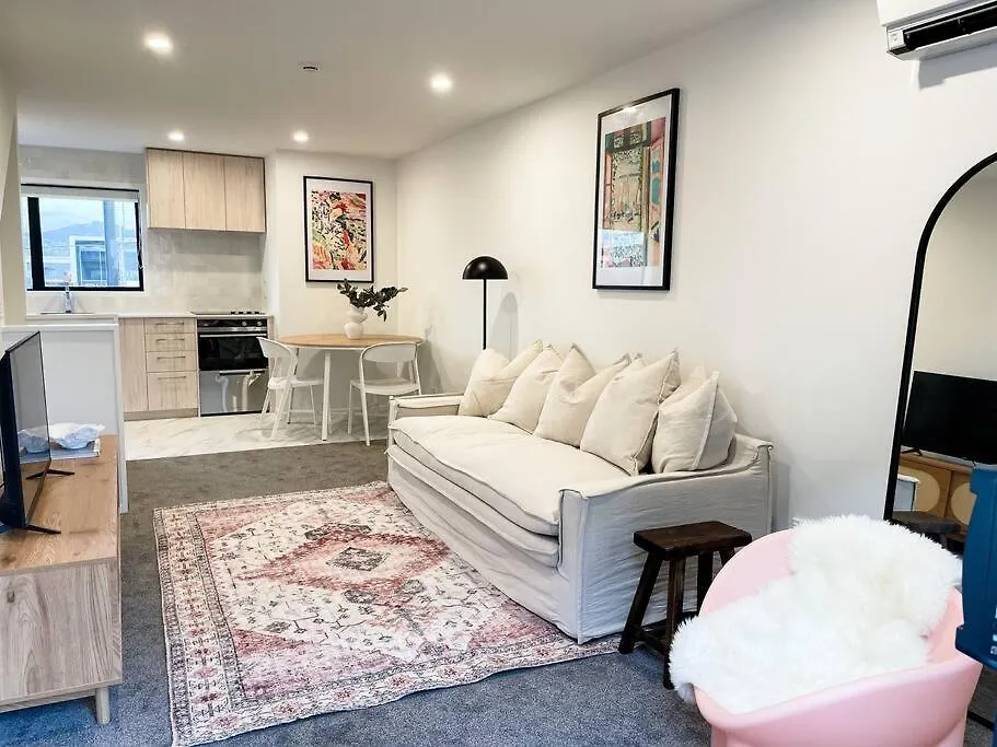 Chic City Centre Townhouse كريستتشيرش
